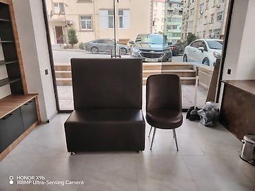 Setka vitrinləri: Mağaza/ofis avadanlığı paketi - Divar üçün metal ızgara panellər: • — 1