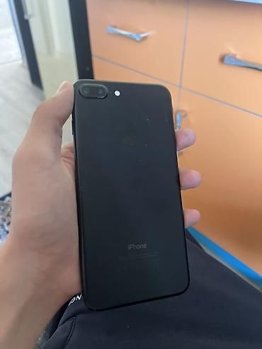 IPhone 7 Plus, 5.5", цвет Black (матовый). Две основные камеры 12 МП