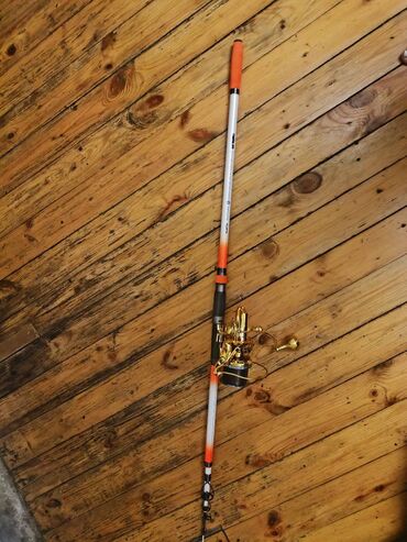 Ovçuluq və balıqçılıq: Balıq tutmaq üçün yenidir üstündə əlavə leska hazır yerdə saxlamaq — 11