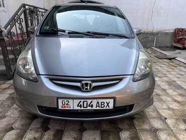 сут машине: Honda Jazz: 2008 г., 1.4 л, Механика, Бензин, Хэтчбэк