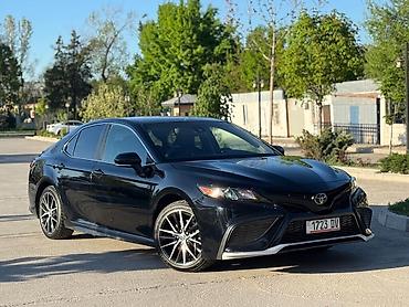 аирбаги: Toyota Camry: 2022 г., 2.5 л, Бензин — 2