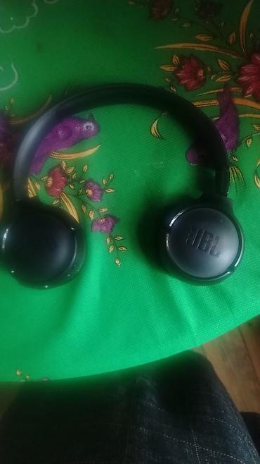 Qulaqcıqlar: JBL on-ear/over-ear naqilsiz qulaqcıq - Brend: JBL (loqolu) - Tip — 1