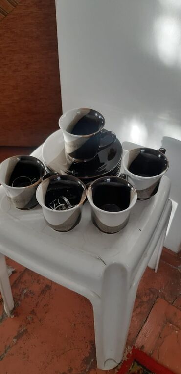 кофе 3 в 1: Набор кофейных чашек с блюдцами, керамика. Дизайн: контрастная