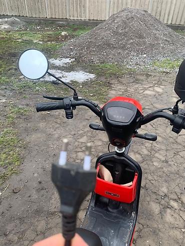 Скутеры: Электрический скутер (красный) с комплектом аксессуаров мини торг — 5