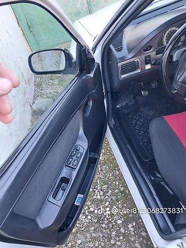 lada niva aksesuar modifiye: Avtomobilin salonu – rahatlıq və funksionallıqla yenilənmiş komplekt — 4
