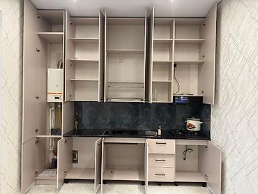 silver kitchen: Кухонный гарнитур модульный, прямая планировка. Ширина 3.12 Высота — 2