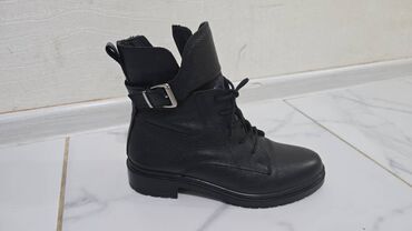 женский обувь размер 38: Ботинки и ботильоны 39, цвет - Черный