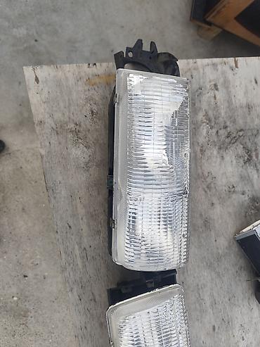 Chevrolet Caprice Antikvar maşın olduqu üçün farası çətin tapılan