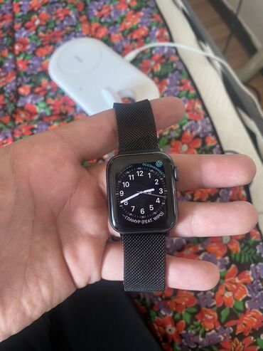 зарядка на apple watch: Смарт-часы Apple Watch Series 5с корпусом из алюминия цвета "серый