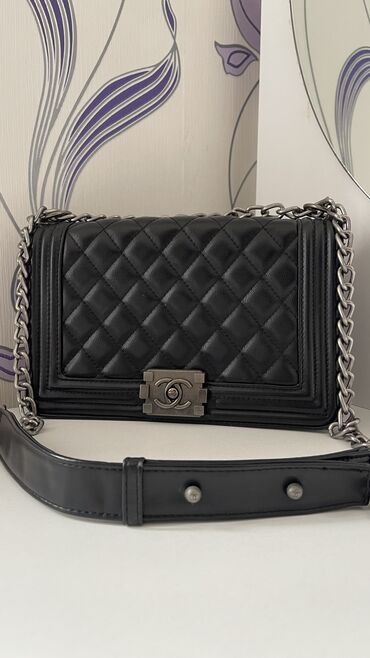 chanel tonal krem qiymeti: Chanel model, cox keyfiyetlidir.Tezedir