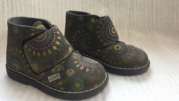 Uşaq ayaqqabıları: Botinkalar, sapoqlar 1-4 yashli uwaqlarchun chox rahat . Her bir -da lalafo.az — 21 Uşaq ayaqqabıları: Botinkalar, sapoqlar 1-4 yashli uwaqlarchun chox rahat . Her bir — 21