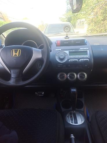 из юпитер 5: Honda Jazz: 2005 г., Автомат, Бензин, Хэтчбэк — 1