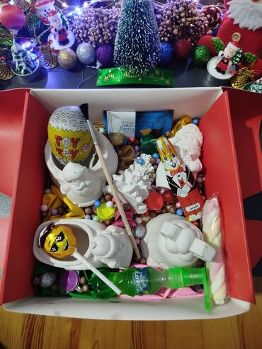 Hədiyyələr: Hər birinin Qiyməti 10 manat olan Rənglənən Gips Gift Boxlarla — 9