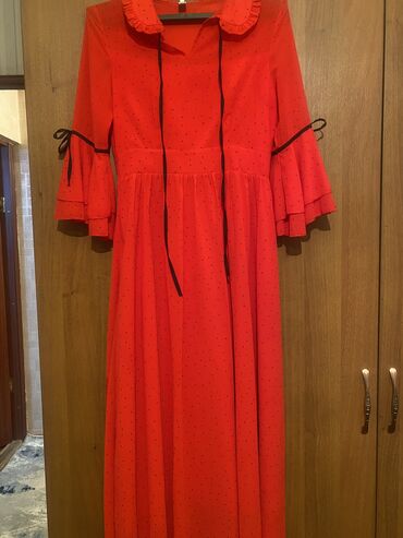 красное спортивное платье: Повседневное платье, Китай, Осень-весна, Длинная модель, S (EU 36), M (EU 38)
