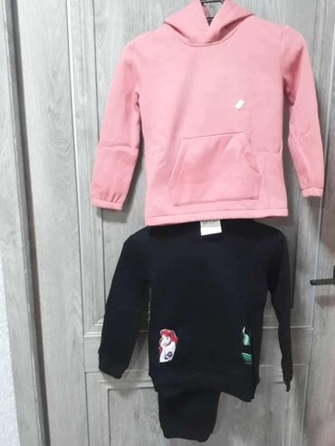 спортивные костюмы для мальчиков: Комплект, түсү - Кара