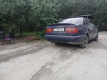 бишкек мотоцикл: Volkswagen Passat: 1994 г., 2 л, Кол менен иштөөчү, Седан — 4