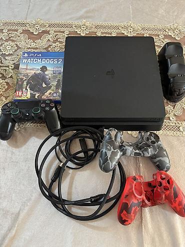 PS4 (Sony Playstation 4): Təcili satılır.real alıcılar yazsin,şəkildə nə görünürsə onlar — 2