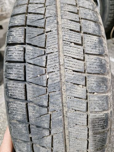 шины на маз: Шины 185 / 65 / R 15, Б/у, 1 шт, Легковые, Япония, Bridgestone