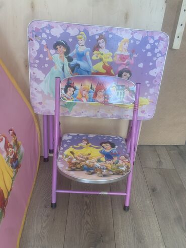 детское стол: Детские столы Для девочки, Б/у