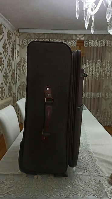 son model cantalar: Böyük ölçülü təkərli səyahət çamadan satılır. qiymət 30 manat. Sadəcə — 4