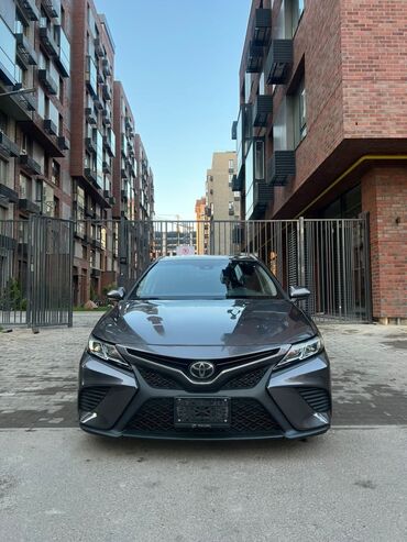 Toyota: Toyota Camry: 2019 г., 2.5 л, Автомат, Бензин, Седан
