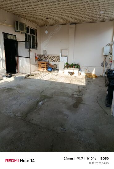 Həyət evləri və villaların satışı: 3 otaqlı, 72 kv. m, Orta təmir — 3