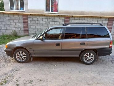 Opel: Opel Astra: 1993 г., 1.6 л, Механика, Бензин, Универсал