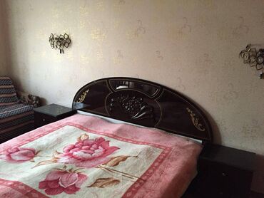 Uzunmüddətli kirayə mənzillər: Nərimanov metrosu yaxınlığında, 3 otaq,hər bir şərait olna.ev kirayə — 7