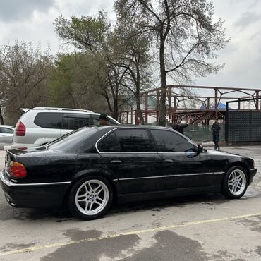 срочно продать машину: BMW 7 series: 2000 г., 4.4 л, Автоматтык, Бензин, Седан