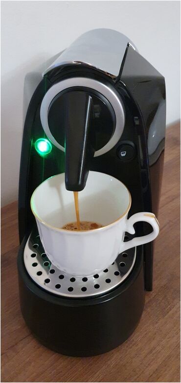 aparat za kokice: ★ Nespresso aparat za kafu na kapsulama je kao nov, u odličnom stanju