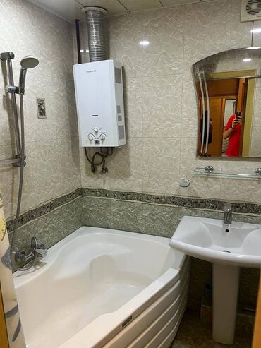 Mənzil kirayələyirəm: 3 otaqlı, 80 kv. m — 9