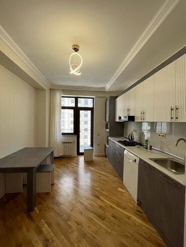 Uzunmüddətli kirayə mənzillər: Mənzil kirayə verilir. 3 otaq, 16.7 m. 149 kv. Nerimanov ray(28 may — 17