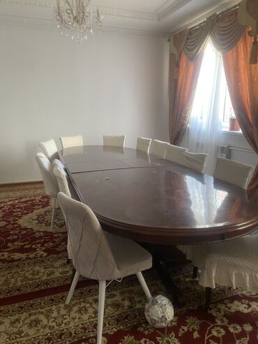 продам педикюрное кресло бу: Стол и стул для зала, Б/у, Самовывоз, цвет - Коричневый