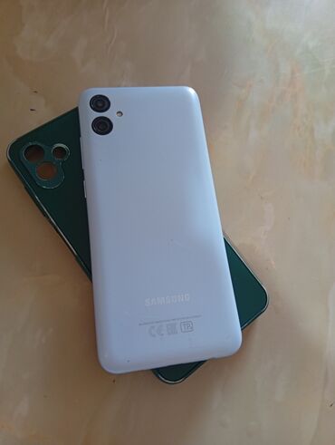 Samsung: Məhsul: Android smartfon - Ekran: tam ekran dizayn, damla tipli ön — 6