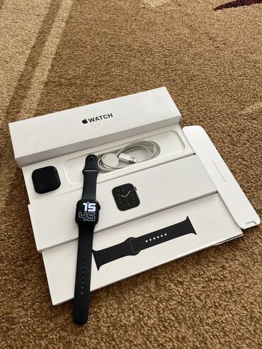 Apple Watch: Продаю Apple Watch SE 40mm 1 поколения состояние идеальное