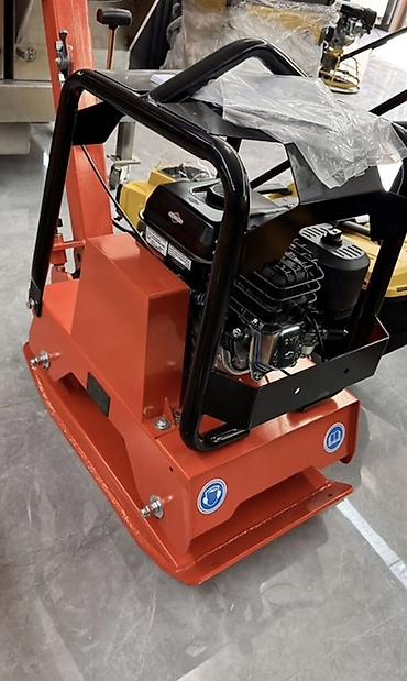 Виброплита бензиновая Winonda HZR160D - Тип: реверсивная виброплита