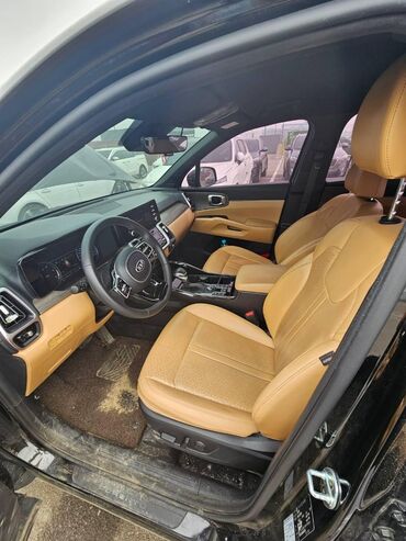Kia: Kia Sorento – 7 yerlik müasir SUV - Korpus: qara rəng, LED ön/arka — 3