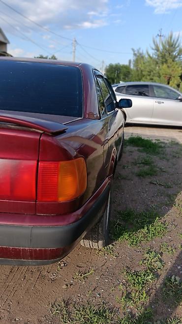 бу чехол: Audi 100: 1992 г., 2 л, Механика, Бензин, Седан — 6