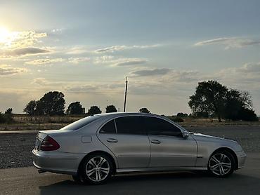 Транспорт: Mercedes-Benz E-Class: 2002 г., 3.2 л, Автомат, Бензин, Седан — 7