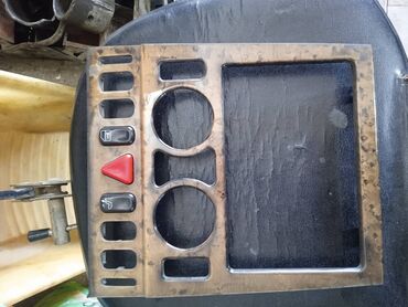 Şin və təkərlər: Mersedes salon mebeli W210