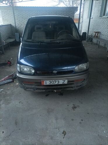 кузов мерс: Nissan Serena: 1993 г., 1.6 л, Механика, Бензин, Минивэн