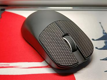roccat kone pro: Игровая мышь MAD R MAJOR +, 8K/500mAh/PAW3950/42g VXE Продаю игровую — 2