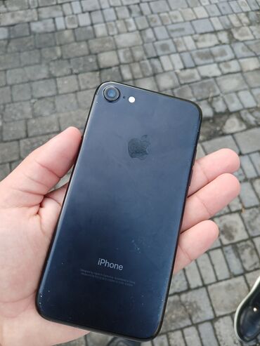 Apple iPhone: IPhone 7, 32 GB, Jet Black, Barmaq izi