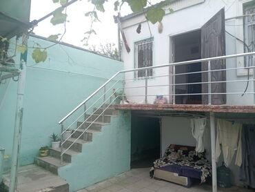 lokbatanda evler: 3 otaqlı, 98 kv. m, Orta təmir
