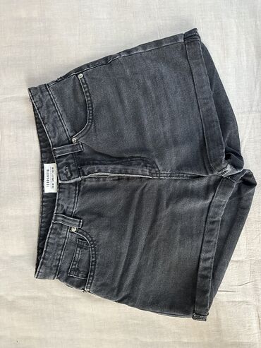брюки джинсовые: Шорты M (EU 38), цвет - Черный