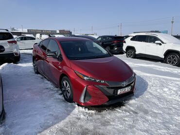 Toyota: Toyota Prius: 2018 г., 1.8 л, Вариатор, Электромобиль