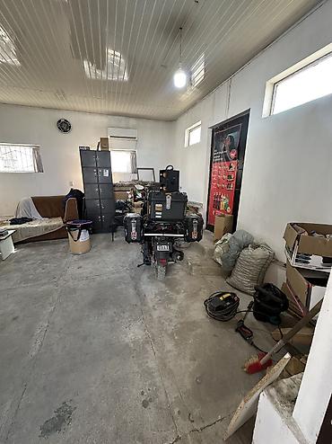 Продажа коттеджей и домов: СРОЧНО продается двухэтажный дом 240кв.м. с действующим коммерческим — 19