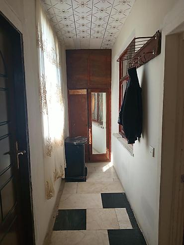 ağdaşda ev: Aileye verilir ev Kommunal kirayəciyə aid olacaq Yasil derede 1 otaqlı — 1