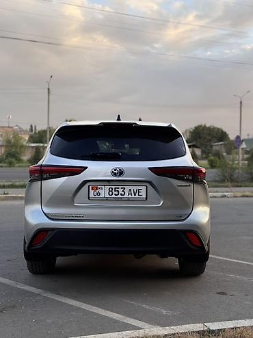 голиф 2: Toyota Highlander: 2022 г., 2.5 л, Автомат, Гибрид, Кроссовер — 4