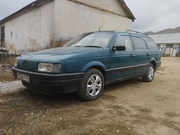 Volkswagen: Volkswagen Passat: 1991 г., 1.8 л, Механика, Бензин, Универсал